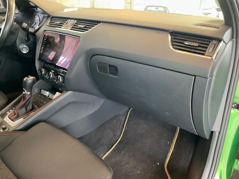 Skoda Octavia 2.0 TDI RS 2017 – снимка 24