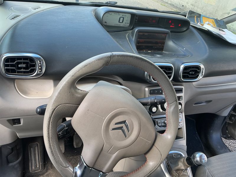 Citroen C3 Picasso 1.6 HDi Exclusive 2009 – снимка на щета