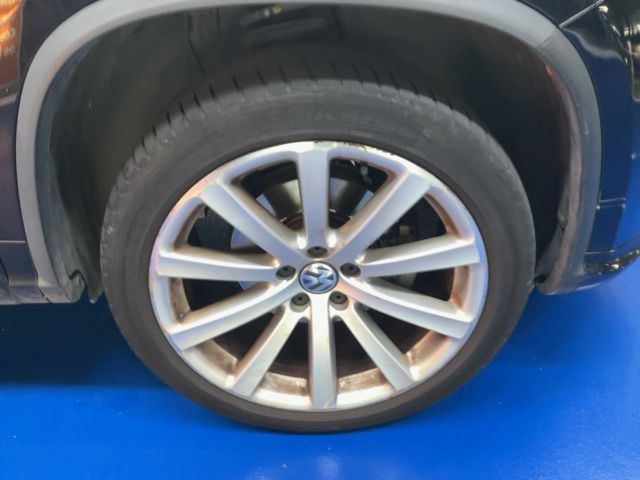 Volkswagen Tiguan 2.0 TDI Sport 2010 – снимка 11