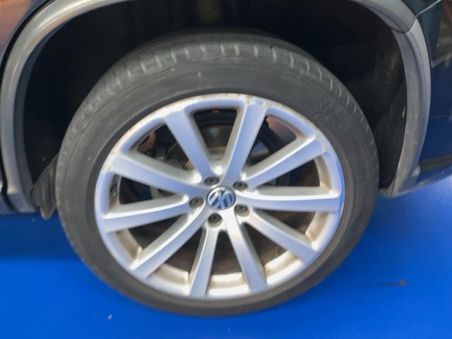 Volkswagen Tiguan 2.0 TDI Sport 2010 – снимка 5