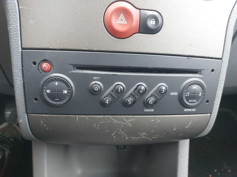 Renault Modus 1.5 dCi Expression 2009 – снимка 38