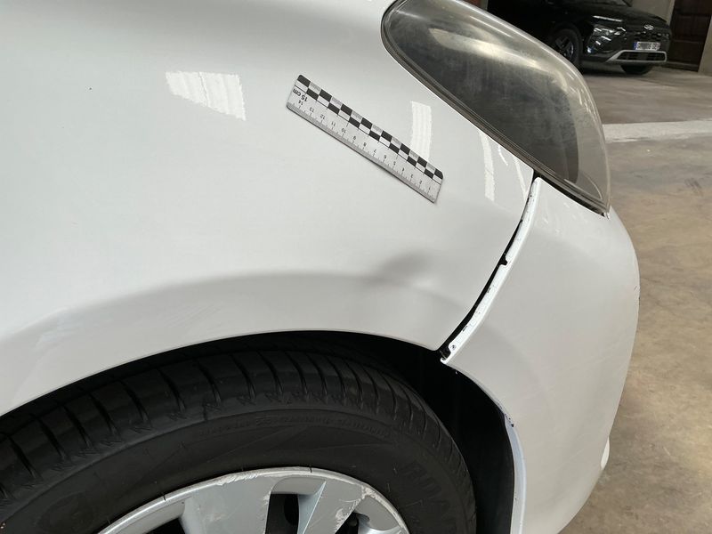 Toyota Yaris 1.5 Hybrid Dynamic 2015 – снимка 22