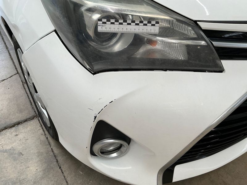 Toyota Yaris 1.5 Hybrid Dynamic 2015 – снимка 30