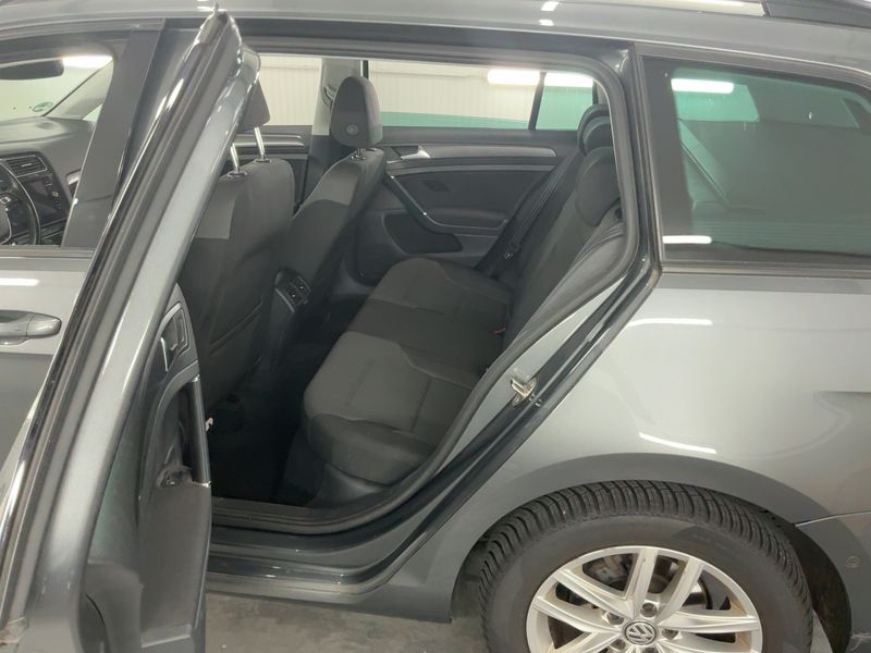 Volkswagen Golf VII 1.6 TDI Comfortline BlueMotion Tech 2017 – снимка 19