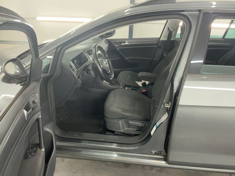 Volkswagen Golf VII 1.6 TDI Comfortline BlueMotion Tech 2017 – снимка 16
