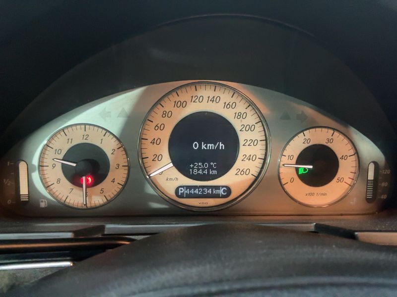Mercedes-Benz E-Klasse E 320 CDI Avantgarde 2004 – снимка 18