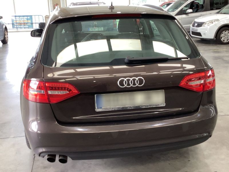 Audi A4 2.0 TDI Ambition 2012 – снимка 5