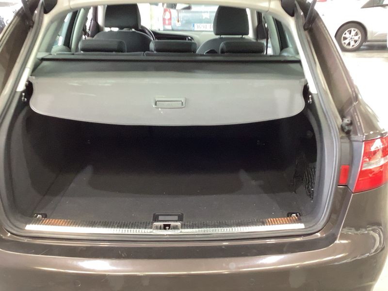 Audi A4 2.0 TDI Ambition 2012 – снимка 10