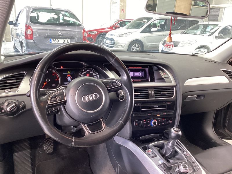 Audi A4 2.0 TDI Ambition 2012 – снимка 12