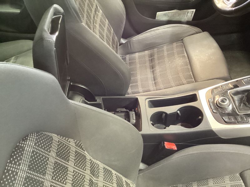 Audi A4 2.0 TDI Ambition 2012 – снимка 24