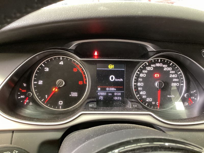 Audi A4 2.0 TDI Ambition 2012 – снимка 13