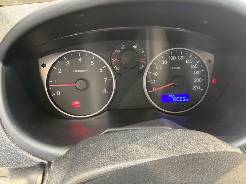 Hyundai i20 1.2 Edition+ 2011 – снимка 4