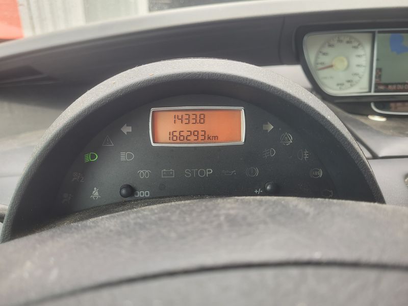Peugeot 807 2.0 HDi Premium 2011 – снимка 18