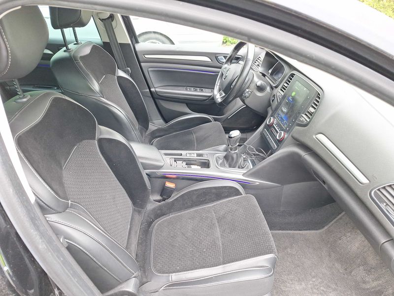 Renault Megane 1.5 BLUE dCi Intens 2020 – снимка 10