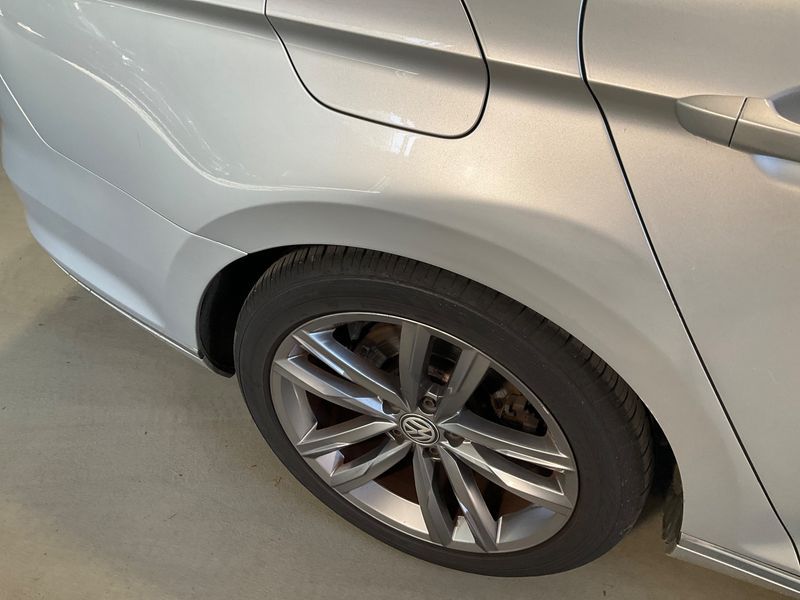 Volkswagen Passat 2.0 TDI Highline 4Motion BlueMotion Tech 2015 – снимка 23