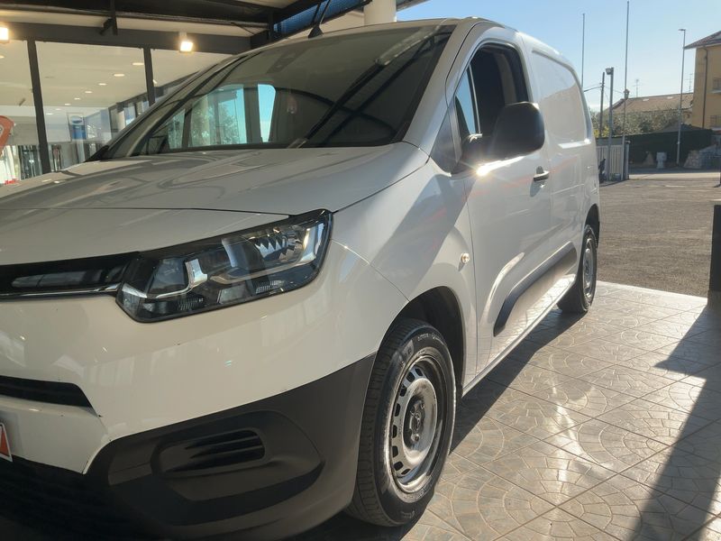 Toyota ProAce City 1.5 D-4D L1 Active 2021 – снимка 2