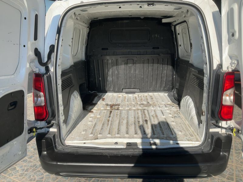 Toyota ProAce City 1.5 D-4D L1 Active 2021 – снимка 15