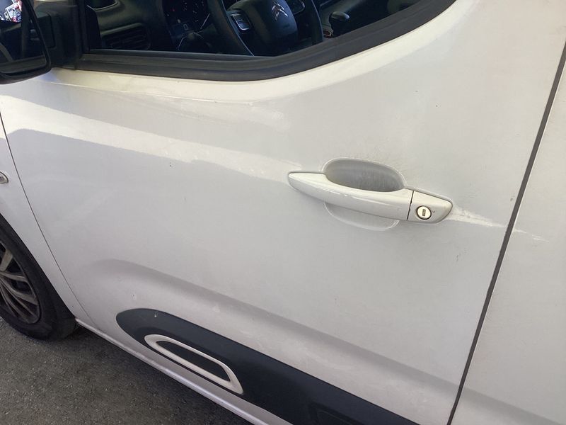 Citroen Berlingo 1.2 PureTech Feel M 2021 – снимка 25