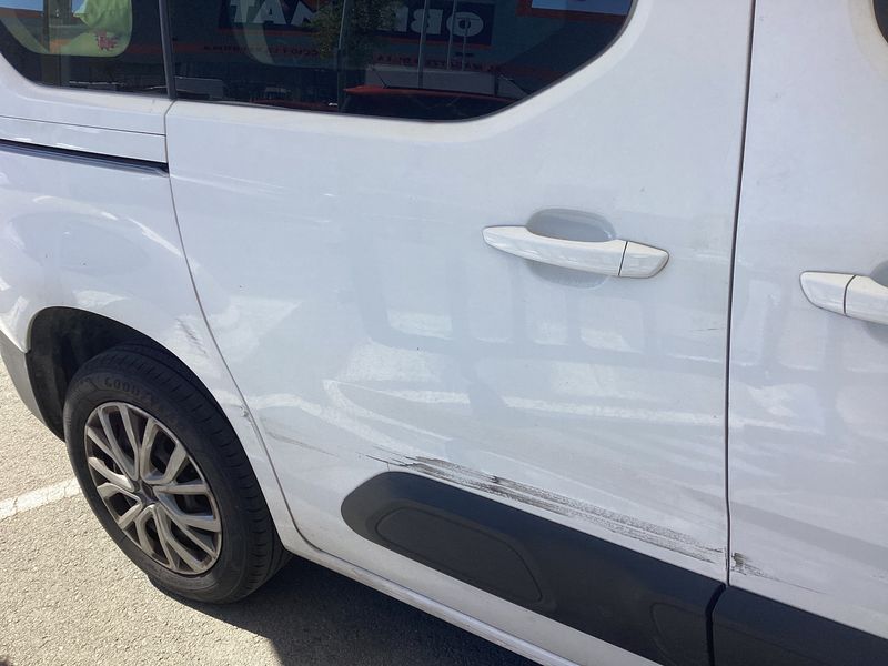 Citroen Berlingo 1.2 PureTech Feel M 2021 – снимка 23