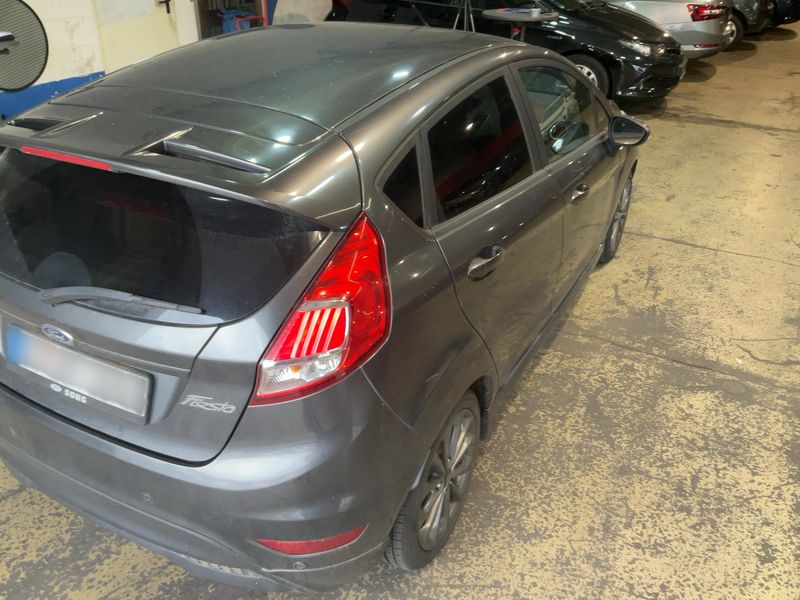 Ford Fiesta 1.5 TDCi ST-Line 2017 – снимка 8