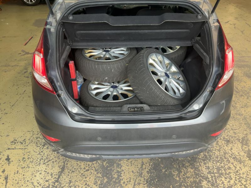 Ford Fiesta 1.5 TDCi ST-Line 2017 – снимка 16