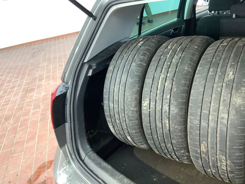 Volkswagen Golf VII 1.2 TSI Comfortline BlueMotion Tech 2013 – снимка 42