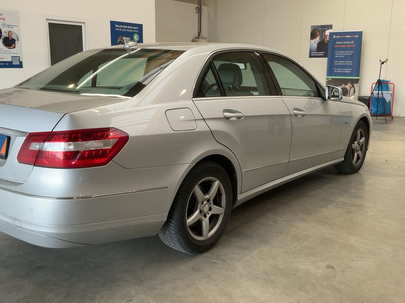 Mercedes-Benz E-Klasse E 220 CDI BlueEfficiency Elegance 2010 – снимка 8