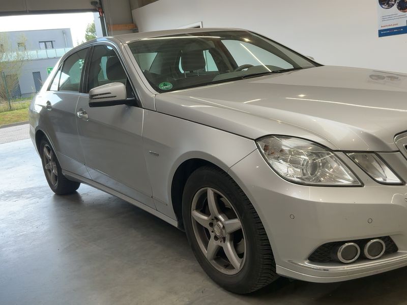 Mercedes-Benz E-Klasse E 220 CDI BlueEfficiency Elegance 2010 – снимка 12