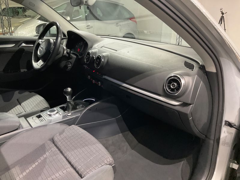 Audi A3 Sportback 2.0 TDI Ambition 2013 – снимка 29