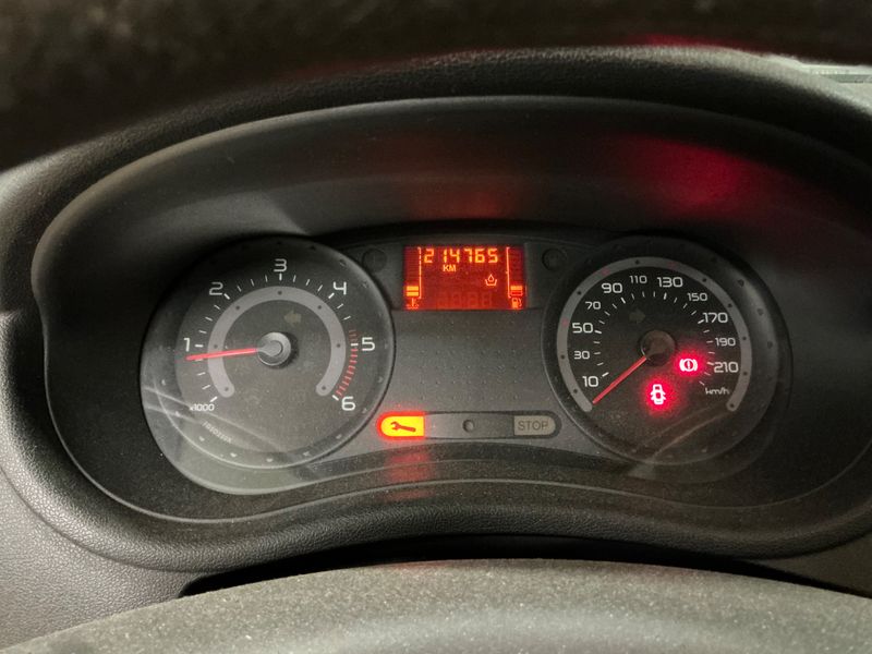Renault Clio 1.5 dCi Confort Pack Clim. Expression 2006 – снимка 4