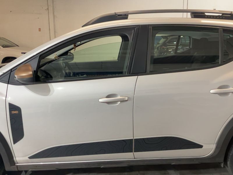 Dacia Sandero 1.0 TCe LPG Stepway Extreme+ 2023 – снимка 4