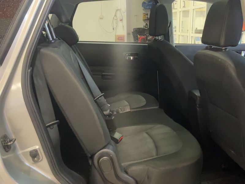 Nissan Qashqai+2 2.0 Acenta 4x4 2010 – снимка 20