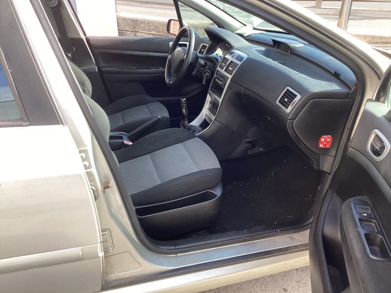 Peugeot 307 1.6 HDi X Line 2006 – снимка 3