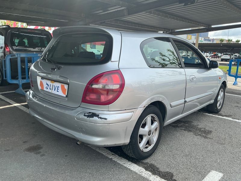 Nissan Almera 1.5 Ambience 2002 – снимка 2