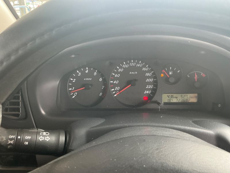 Nissan Almera 1.5 Ambience 2002 – снимка 4