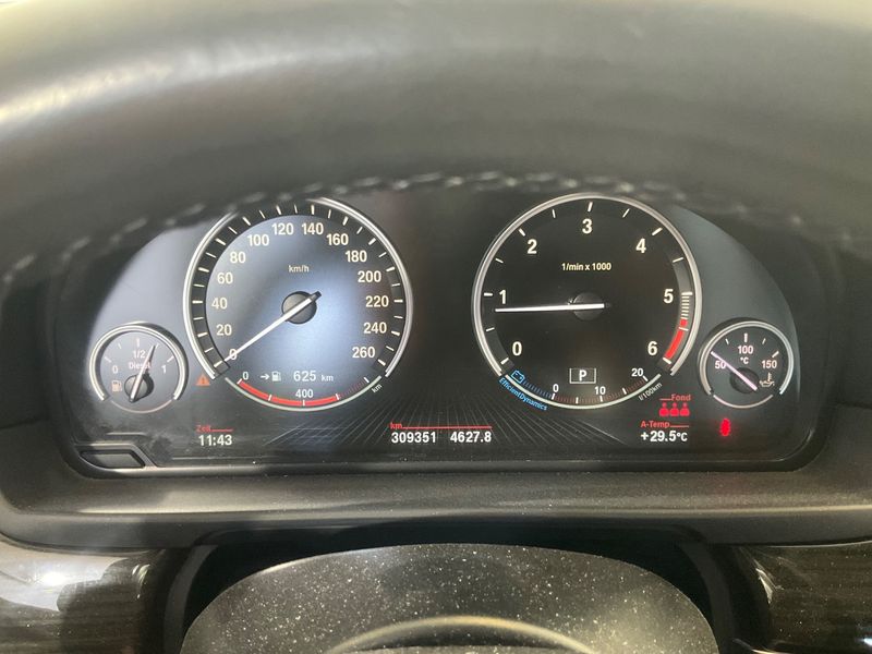 BMW 5er 520d 2014 – снимка 18