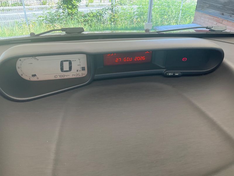 Citroen C3 Picasso 1.6 VTi Seduction 2011 – снимка 4