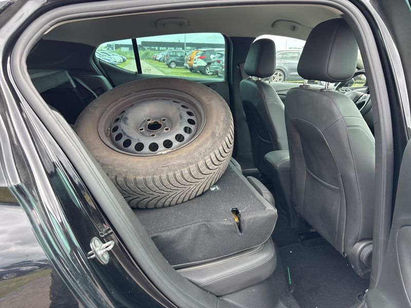 Opel Astra 1.5 CDTI Ultimate Start/Stop 2020 – снимка 14