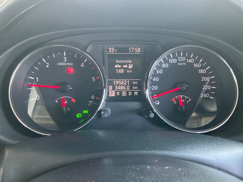 Nissan Qashqai+2 2.0 dCi Tekna 4x4 2011 – снимка 18