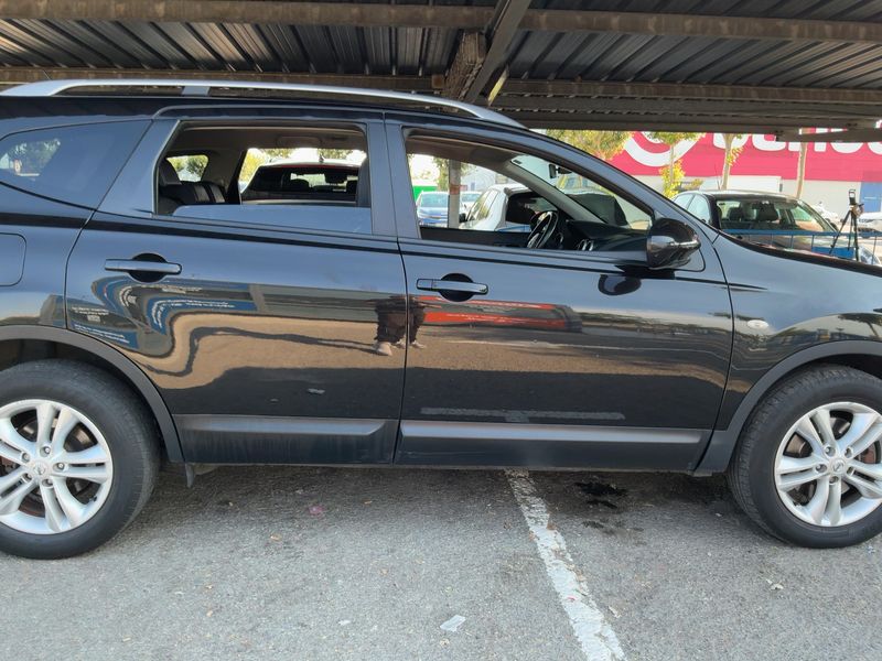 Nissan Qashqai+2 2.0 dCi Tekna 4x4 2011 – снимка 10