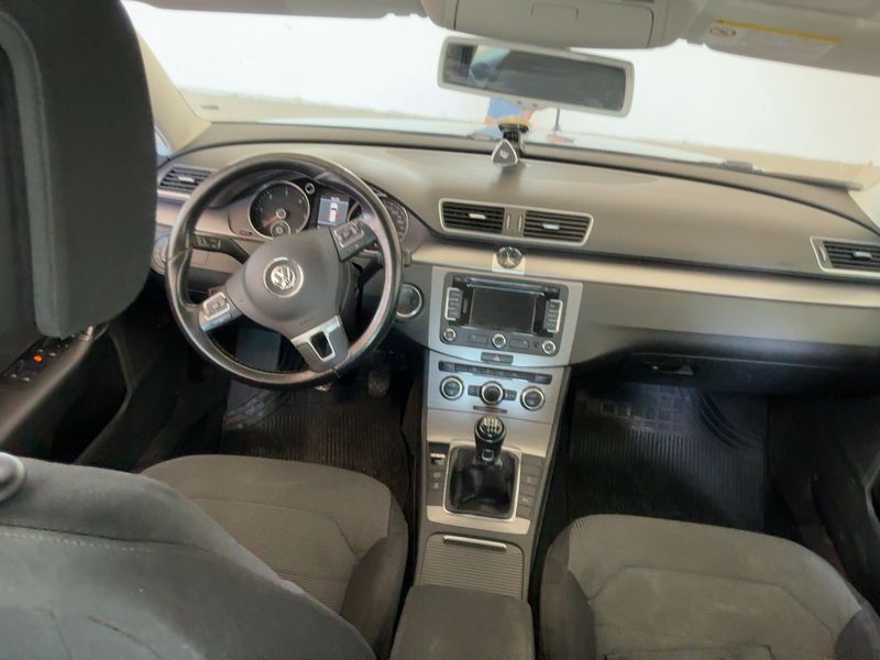 Volkswagen Passat 1.6 TDI Comfortline BlueMotion Tech 2013 – снимка 17