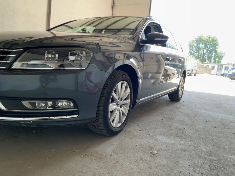 Volkswagen Passat 1.6 TDI Comfortline BlueMotion Tech 2013 – снимка 2