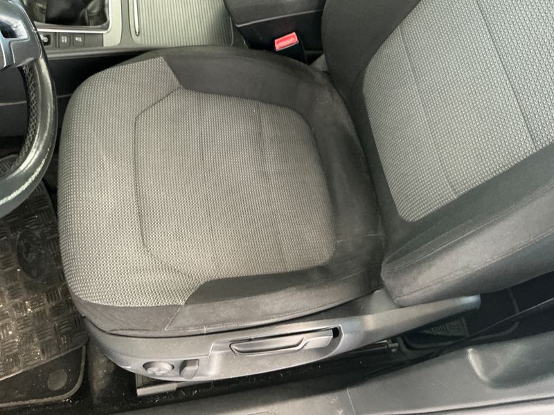 Volkswagen Passat 1.6 TDI Comfortline BlueMotion Tech 2013 – снимка 30