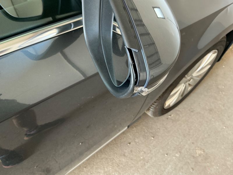 Volkswagen Passat 1.6 TDI Comfortline BlueMotion Tech 2013 – снимка 22