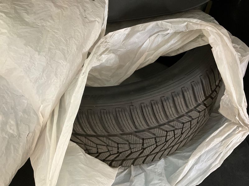 BMW 3er 330e xDrive M Sport 2023 – снимка 15