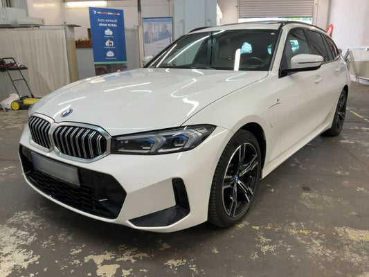 BMW 3er 330e xDrive M Sport 2023 – снимка 1