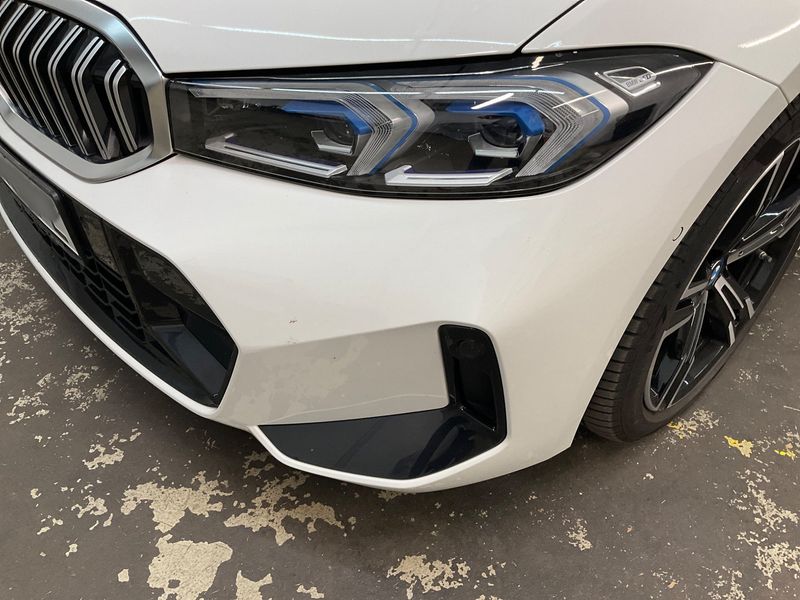 BMW 3er 330e xDrive M Sport 2023 – снимка 22