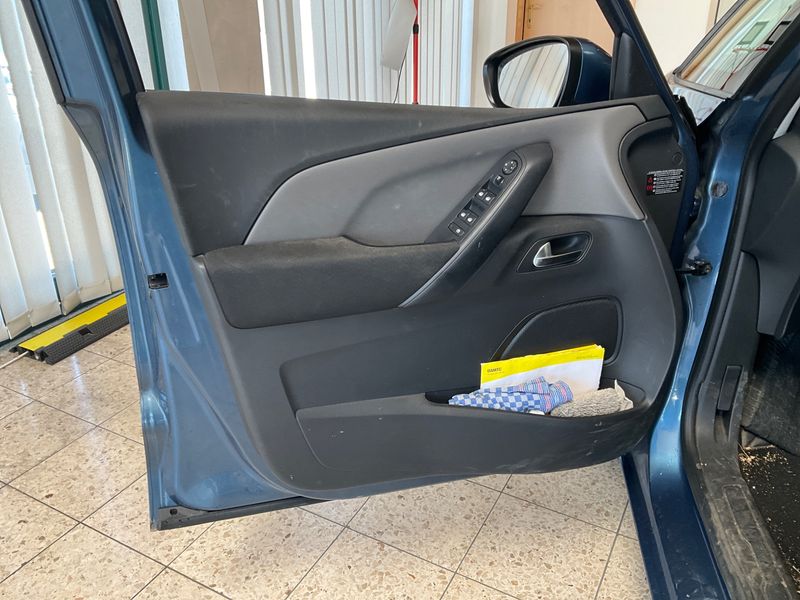 Citroen C4 Picasso 1.6 Blue-HDi Seduction 2016 – снимка 33