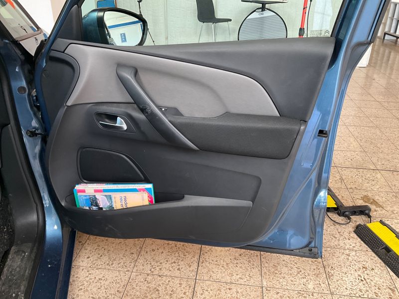 Citroen C4 Picasso 1.6 Blue-HDi Seduction 2016 – снимка 37