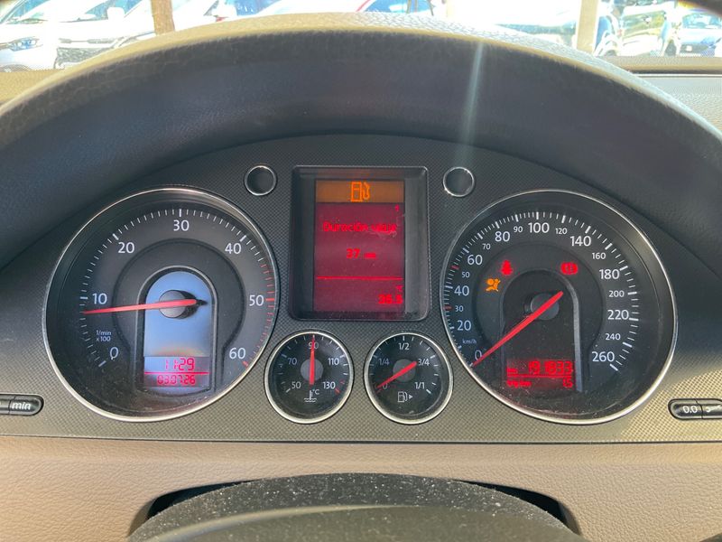 Volkswagen Passat 2.0 TDI Advance 2006 – снимка 4